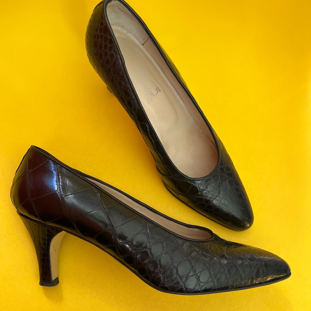 8? ALLIGATOR PUMPS vintage Italy & Louisiana handmade USA almond toe DIANA style